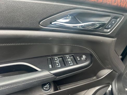 Used 2016 Cadillac SRX Luxury w/ Driver Awareness Package image 17