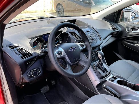 Used 2015 Ford Escape SE FWD image 18