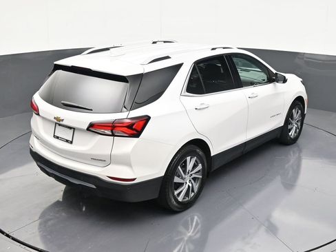 Used 2024 Chevrolet Equinox Premier FWD image 16