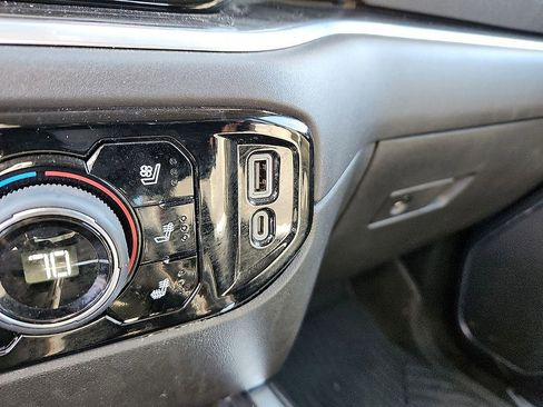 Used 2022 Chevrolet Silverado 1500 LTZ image 25