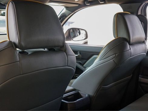 Used 2025 Toyota Tacoma TRD Sport image 24