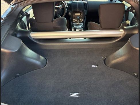 Used 2020 Nissan 370Z Coupe image 11