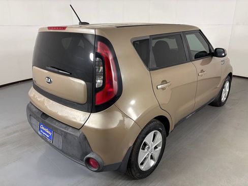 Used 2016 Kia Soul FWD image 8