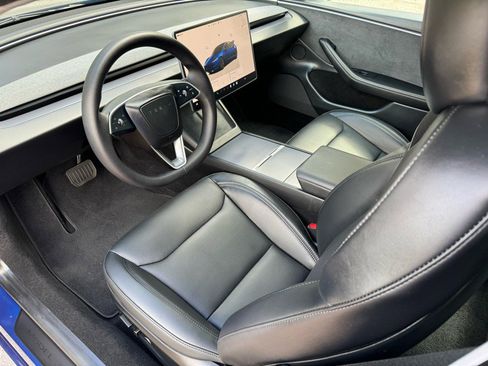 Used 2025 Tesla Model 3 Long Range image 13