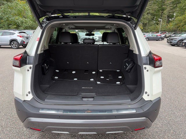 Used 2023 Nissan Rogue SL AWD/4WD image 17