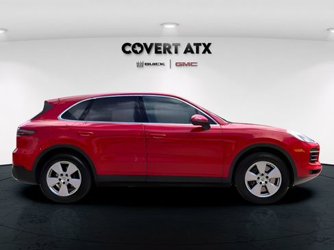 Used 2021 Porsche Cayenne AWD/4WD image 5