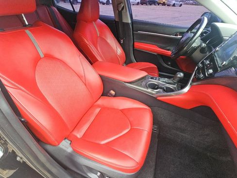 Used 2022 Toyota Camry XSE image 13