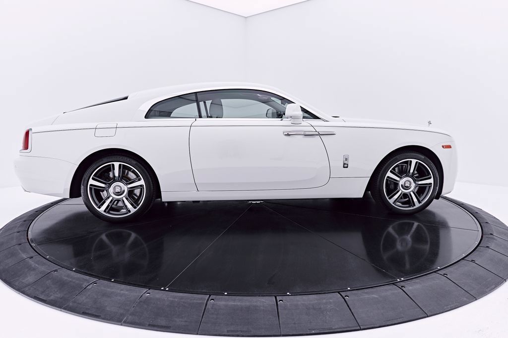 Used 2014 Rolls-Royce Wraith RWD image 17