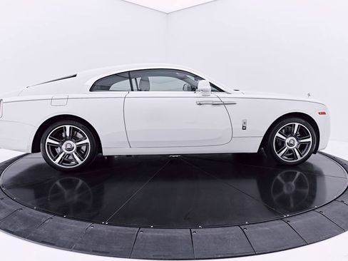 Used 2014 Rolls-Royce Wraith RWD image 17