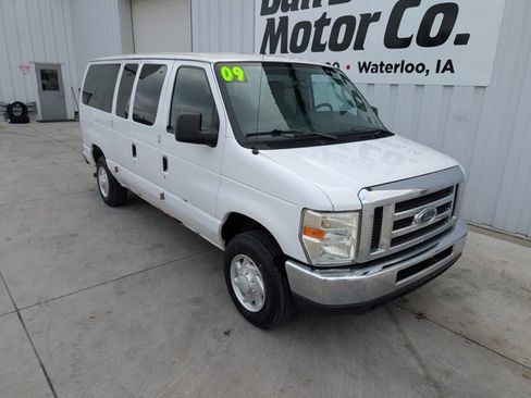 Used 2009 Ford E-350 and Econoline 350 XLT image 7