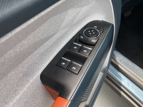 Used 2023 Ford Maverick XLT w/ XLT Luxury Package FWD image 17