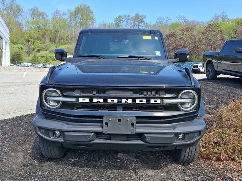 Used 2022 Ford Bronco Outer Banks AWD/4WD image 2