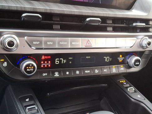 New 2025 Kia Telluride EX image 9