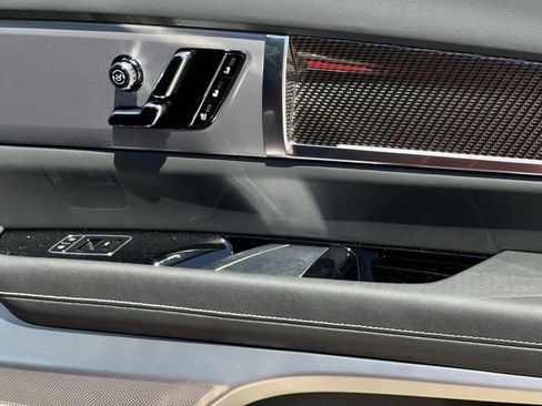 New 2026 Cadillac Vistiq Sport image 25