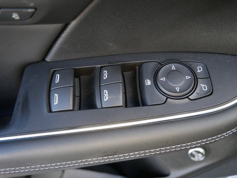 Used 2023 Buick Envision Avenir image 22