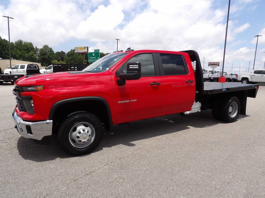 Used 2024 Chevrolet Silverado 3500 W/T w/ WT Convenience Package AWD/4WD image 3
