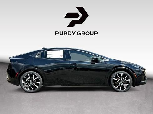 New 2026 Toyota Prius Plug-In Hybrid FWD image 9