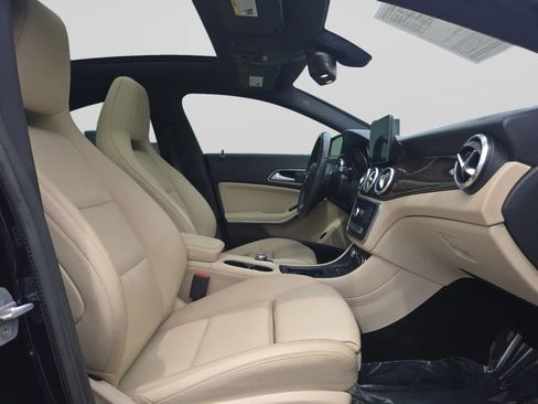 Used 2018 Mercedes-Benz CLA 250 4MATIC image 35