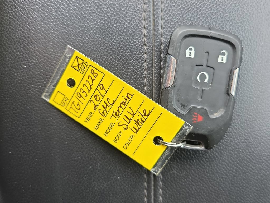 Used 2019 GMC Terrain SLT FWD image 21