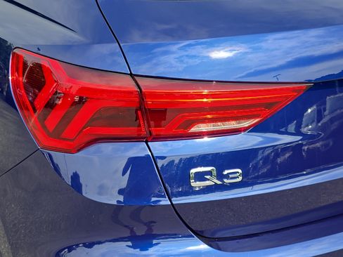 Used 2023 Audi Q3 2.0T Premium Plus w/ Premium Plus Package AWD/4WD image 35