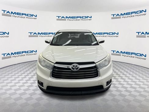 Used 2015 Toyota Highlander Plus FWD image 8