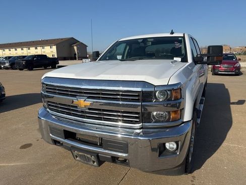 Used 2016 Chevrolet Silverado 2500 LT w/ LT Convenience Package image 9