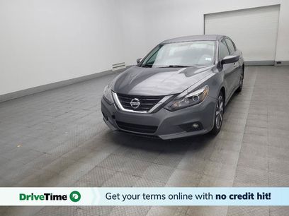 Used 2016 Nissan Altima 2.5 SR w/ LED Appearance Package