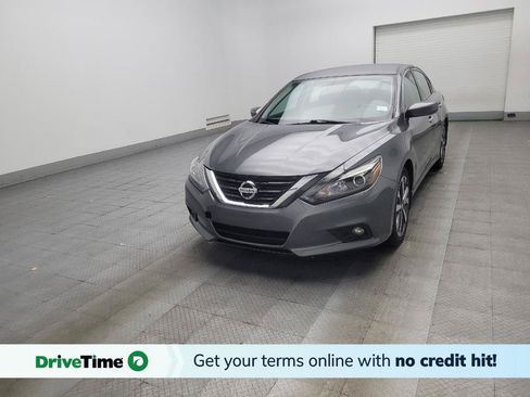 Used 2016 Nissan Altima 2.5 SR w/ LED Appearance Package FWD image 1