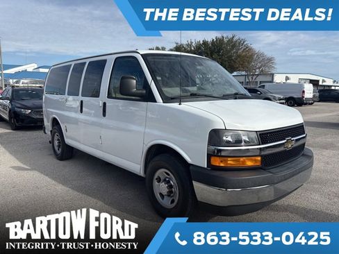 Used 2019 Chevrolet Express 2500 LT w/ LT Preferred Equipment Group image 3