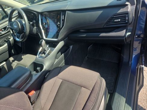 Used 2022 Subaru Outback Premium image 19