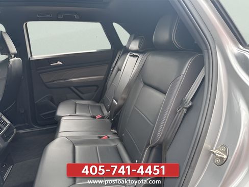 Used 2023 Volkswagen Atlas Cross Sport SE FWD image 24