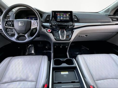 Used 2024 Honda Odyssey Elite image 8