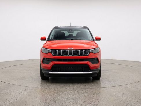 Used 2025 Jeep Compass Limited AWD/4WD image 2