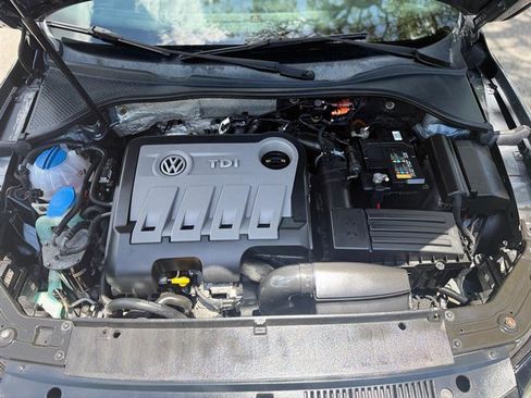 Used 2014 Volkswagen Passat TDI SEL Premium FWD image 8