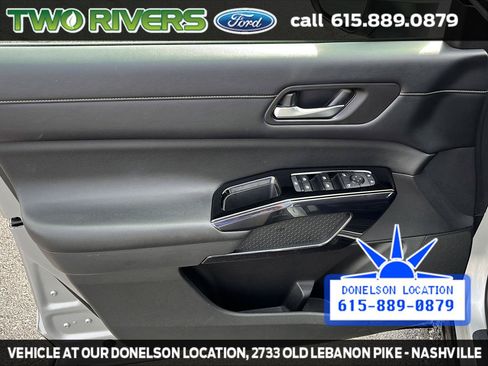 Used 2022 Nissan Pathfinder SV FWD image 15