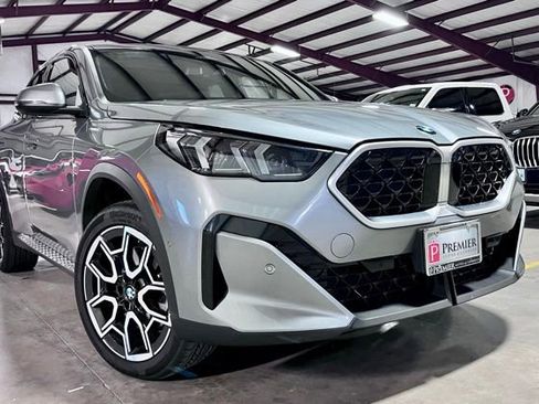 Used 2026 BMW X2 xDrive28i AWD/4WD image 1