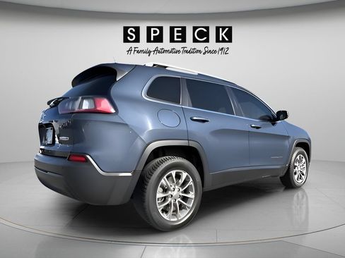 Used 2021 Jeep Cherokee Latitude Plus w/ Mopar Interior Package AWD/4WD image 5