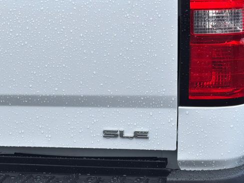 Used 2018 GMC Sierra 2500 SLE w/ SLE Preferred Package image 21