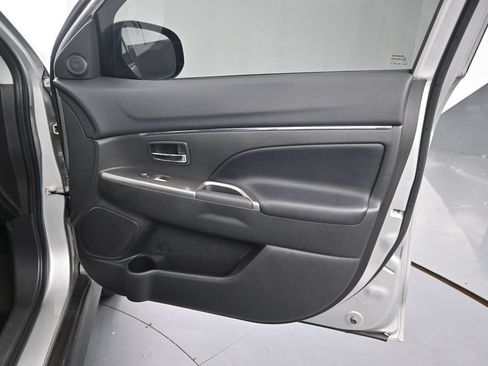 Used 2024 Mitsubishi Outlander Sport SE AWD/4WD image 22