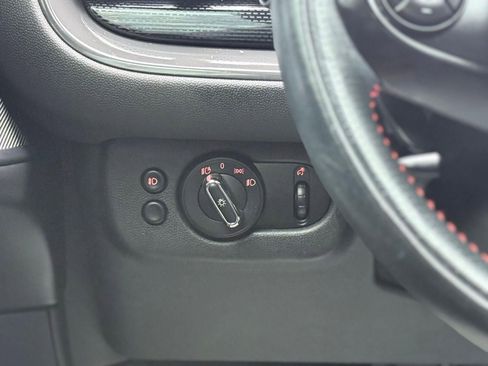 Used 2019 MINI Cooper Clubman S w/ Storage Package image 37