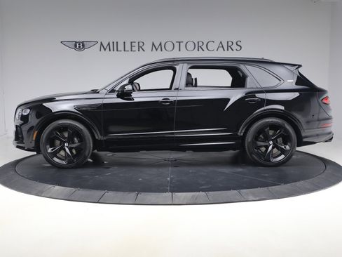 Used 2023 Bentley Bentayga Extended Wheelbase image 3