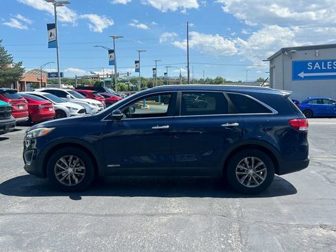 Used 2018 Kia Sorento LX AWD/4WD image 7