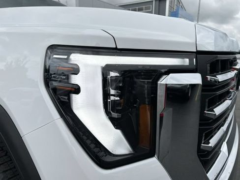 New 2026 GMC Sierra 2500 SLT w/ SLT Convenience Package AWD/4WD image 14