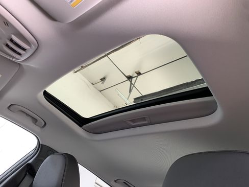 New 2026 Chevrolet Trax LT image 27