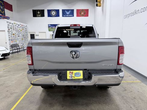 Used 2024 RAM 2500 Tradesman w/ Chrome Appearance Group AWD/4WD image 6
