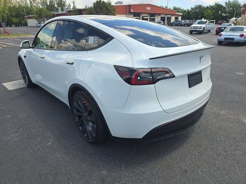 Used 2022 Tesla Model Y Performance AWD/4WD image 7