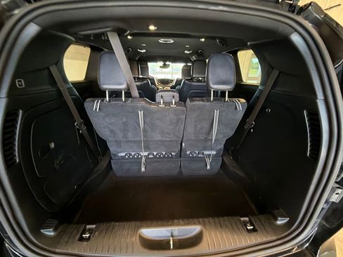 Used 2022 Chrysler Pacifica Touring-L w/ Uconnect Theater Family Group FWD image 28