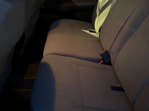 Used 2016 Toyota Tacoma SR AWD/4WD image 12