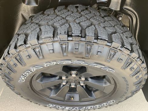 Used 2023 RAM 1500 Rebel w/ Rebel Level 2 Equipment Group AWD/4WD image 28