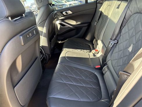 Used 2023 BMW X6 xDrive40i w/ M Sport Package image 14